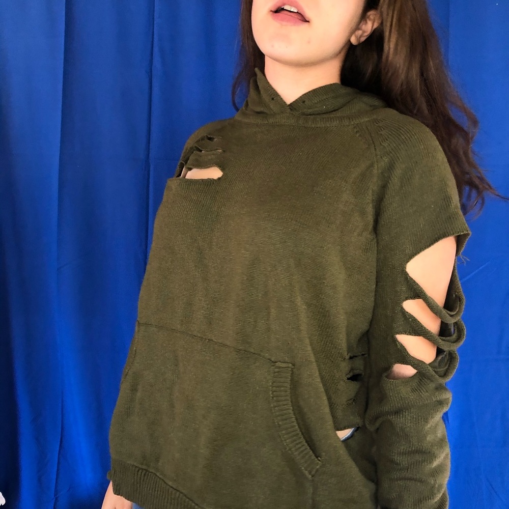 Distressed Sweater Hoodie Size Medium
